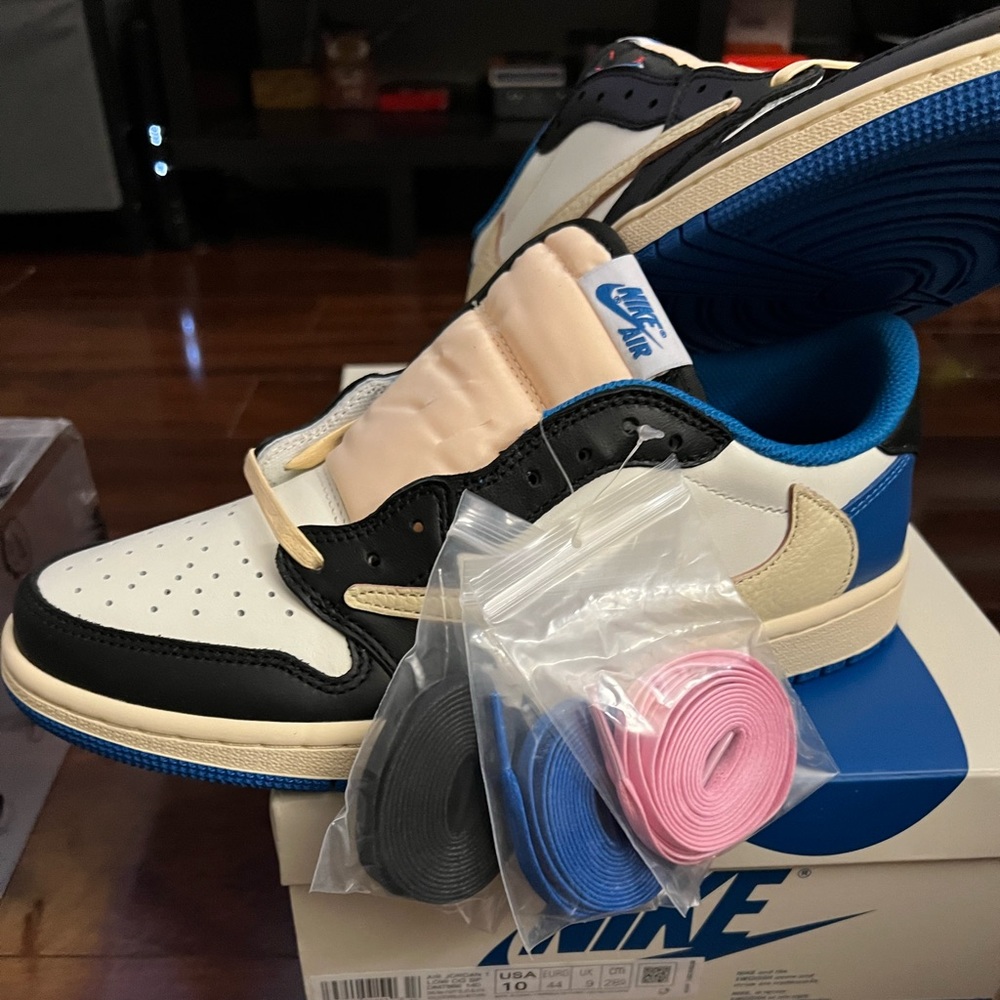 Air Jordan 1 Travis Scott Fragment